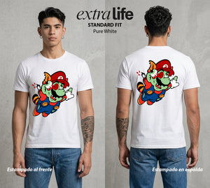 El Reino del Fontanero | El Explorador del Reino #02247 - Playera Standard Fit | Pure White - Foto en modelo