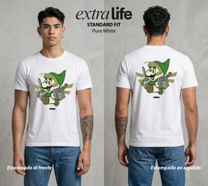 El Reino del Fontanero | El Clasico del Bien #02260 - Playera Standard Fit | Pure White - Foto en modelo