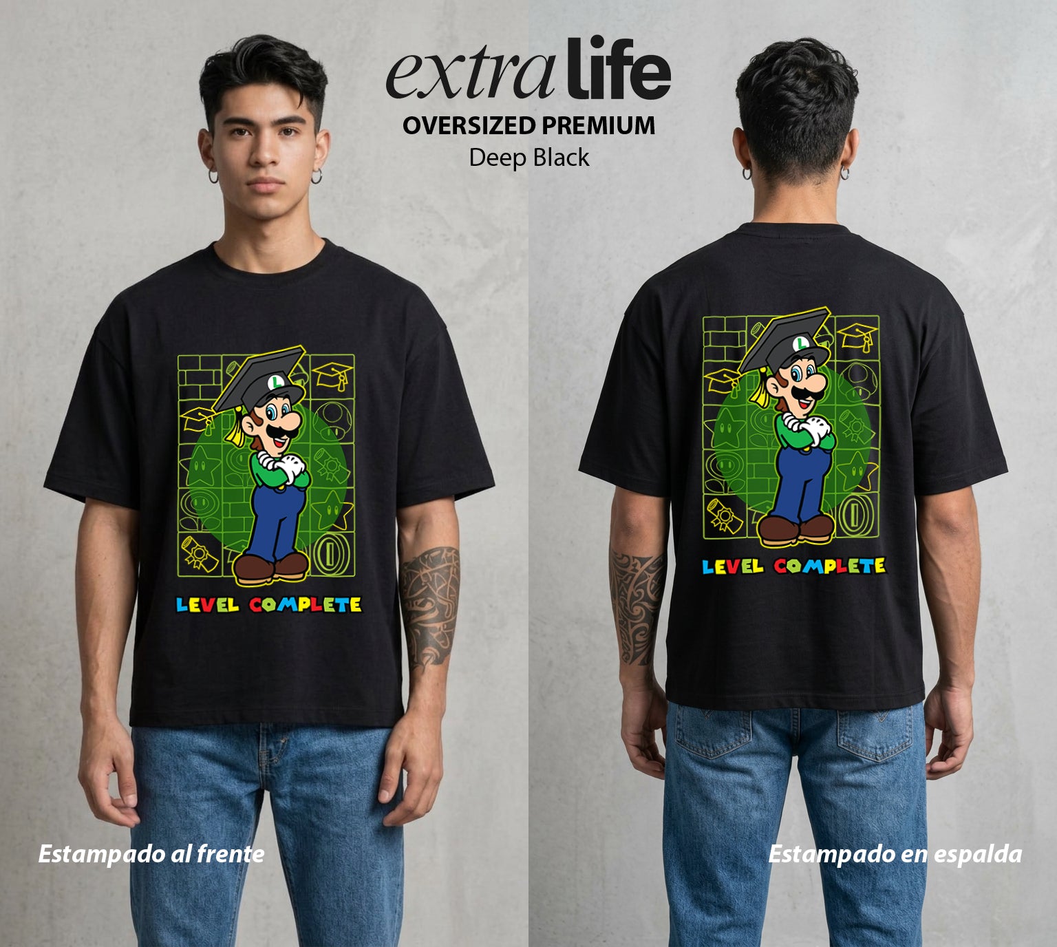 El Reino del Fontanero | El Fontanero Estelar en su Graduacion #02308 - Playera Oversized Premium | Deep Black - Foto en modelo