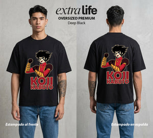El Coloso de Acero | El Espía de la Serpiente #02371 - Playera Oversized Premium | Deep Black - Foto en modelo