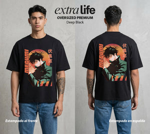 El Arte de las Maldiciones | El Brujo de las Bestias #02380 - Playera Oversized Premium | Deep Black - Foto en modelo