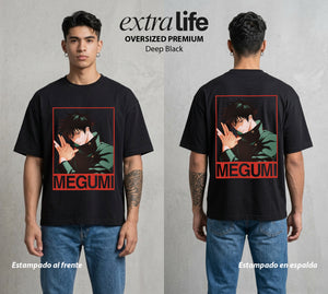 El Arte de las Maldiciones | Sombras y Bestias #02402 - Playera Oversized Premium | Deep Black - Foto en modelo