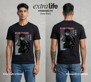 El Arte de las Maldiciones | Las Diez Sombras #02411 - Playera Standard Fit | Deep Black - Foto en modelo