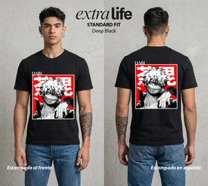 La Academia de Heroes | Las Llamas Azules #02481 - Playera Standard Fit | Deep Black - Foto en modelo