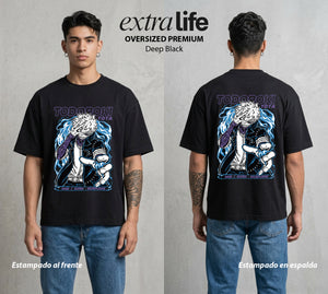 La Academia de Heroes | Las Llamas Azules #02489 - Playera Oversized Premium | Deep Black - Foto en modelo