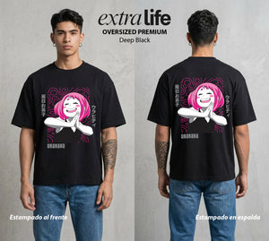 La Academia de Heroes | Sin Gravedad #02592 - Playera Oversized Premium | Deep Black - Foto en modelo