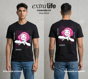 La Academia de Heroes | Sin Gravedad #02592 - Playera Standard Fit | Deep Black - Foto en modelo