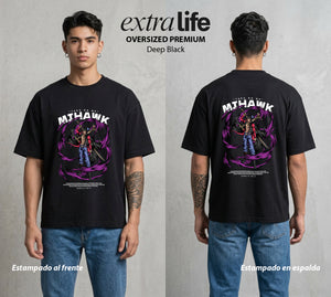 Mar de los Piratas | La Espada del Mundo #02599 - Playera Oversized Premium | Deep Black - Foto en modelo