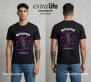 Mar de los Piratas | La Espada del Mundo #02599 - Playera Standard Fit | Deep Black - Foto en modelo