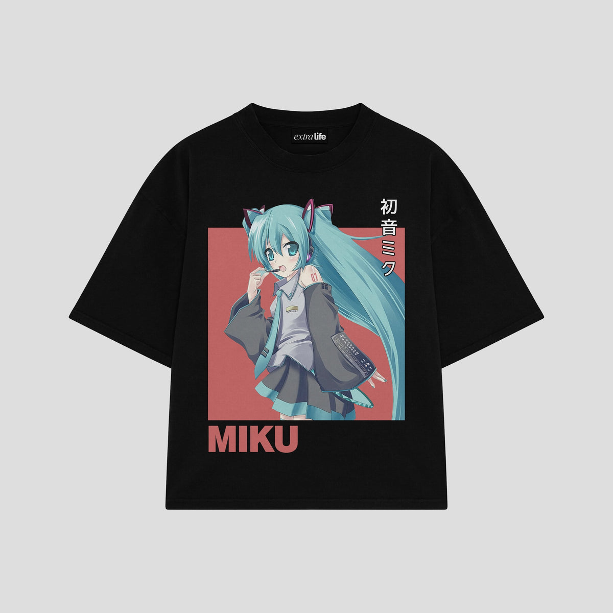 Playera streetwear premium de anime y gaming ExtraLife MX, corte oversized drop shoulder ligero y fresco en color Deep Black y Off-White, moda urbana mexicana de culto.