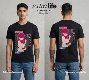 Las Mil y Una Batallas | Las Cadenas Rotas #02626 - Playera Standard Fit | Deep Black - Foto en modelo
