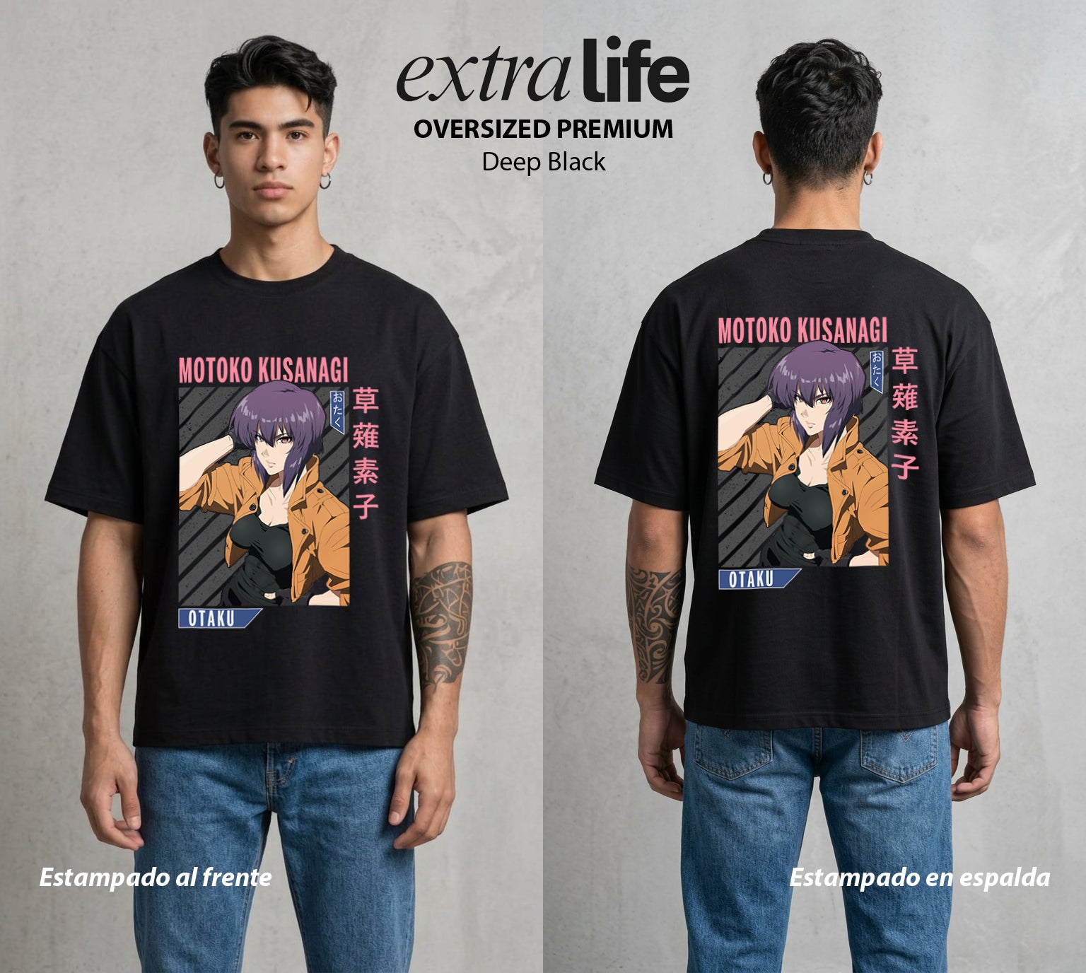 La Conciencia Digital | La Comandante del Futuro #02638 - Playera Oversized Premium | Deep Black - Foto en modelo