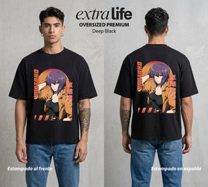 La Conciencia Digital | La Conciencia del Mañana #02644 - Playera Oversized Premium | Deep Black - Foto en modelo