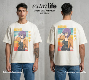 La Conciencia Digital | La Conciencia del Mañana #02648 - Playera Oversized Premium | Off White - Foto en modelo