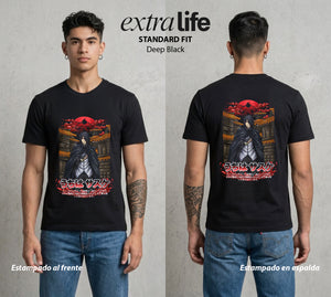 La Aldea Oculta | Dattebayo del Viento #02728 - Playera Standard Fit | Deep Black - Foto en modelo
