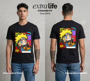 La Aldea Oculta | Zorro de Nueve Colas Chibi #02752 - Playera Standard Fit | Deep Black - Foto en modelo
