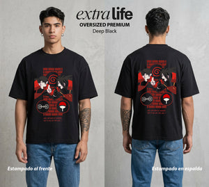 La Aldea Oculta | Zorro de Nueve Colas #02775 - Playera Oversized Premium | Deep Black - Foto en modelo