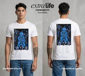 La Aldea Oculta | Zorro de Nueve Colas #02828 - Playera Standard Fit | Pure White - Foto en modelo