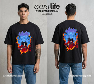 La Aldea Oculta | Zorro de Nueve Colas #02844 - Playera Oversized Premium | Deep Black - Foto en modelo