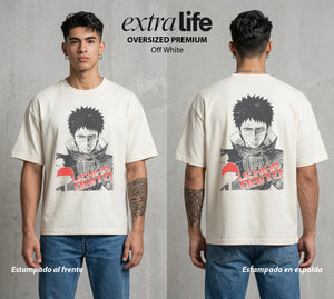 La Aldea Oculta | Zorro de Nueve Colas #02859 - Playera Oversized Premium | Off White - Foto en modelo