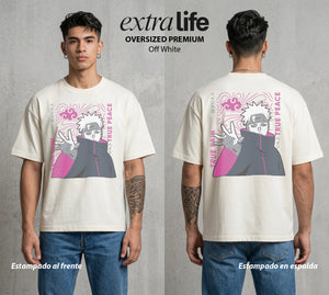 La Aldea Oculta | El Niño del Amor #02878 - Playera Oversized Premium | Off White - Foto en modelo