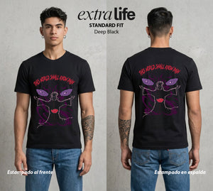 La Aldea Oculta | Dattebayo del Viento #02884 - Playera Standard Fit | Deep Black - Foto en modelo