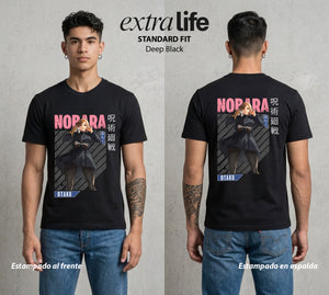 El Arte de las Maldiciones | El Clavo y el Martillo #02968 - Playera Standard Fit | Deep Black - Foto en modelo