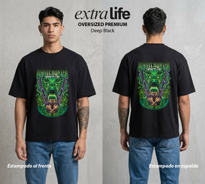 Mar de los Piratas | El Gran Tesoro del Mar #02997 - Playera Oversized Premium | Deep Black - Foto en modelo