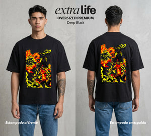 Mar de los Piratas | Puño de Fuego #03019 - Playera Oversized Premium | Deep Black - Foto en modelo