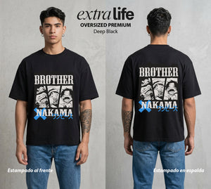 Mar de los Piratas | Hermanos y Nakama #03054 - Playera Oversized Premium | Deep Black - Foto en modelo