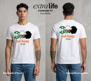 Mar de los Piratas | El Valiente Cobarde con Bandera #03113 - Playera Standard Fit | Pure White - Foto en modelo