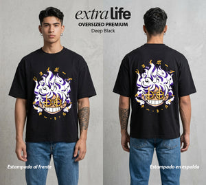 Mar de los Piratas | La Promesa del Mar #03128 - Playera Oversized Premium | Deep Black - Foto en modelo