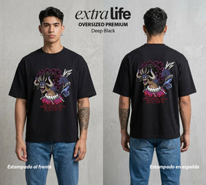 Mar de los Piratas | El Dragon del Mundo #03137 - Playera Oversized Premium | Deep Black - Foto en modelo