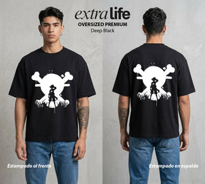 Mar de los Piratas | El del Sombrero de Paja Calavera #03210 - Playera Oversized Premium | Deep Black - Foto en modelo