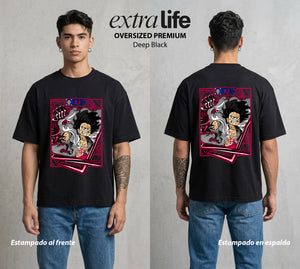 Mar de los Piratas | Capitan de Goma #03211 - Playera Oversized Premium | Deep Black - Foto en modelo