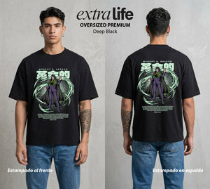 Mar de los Piratas | El Rebelde del Mundo #03258 - Playera Oversized Premium | Deep Black - Foto en modelo