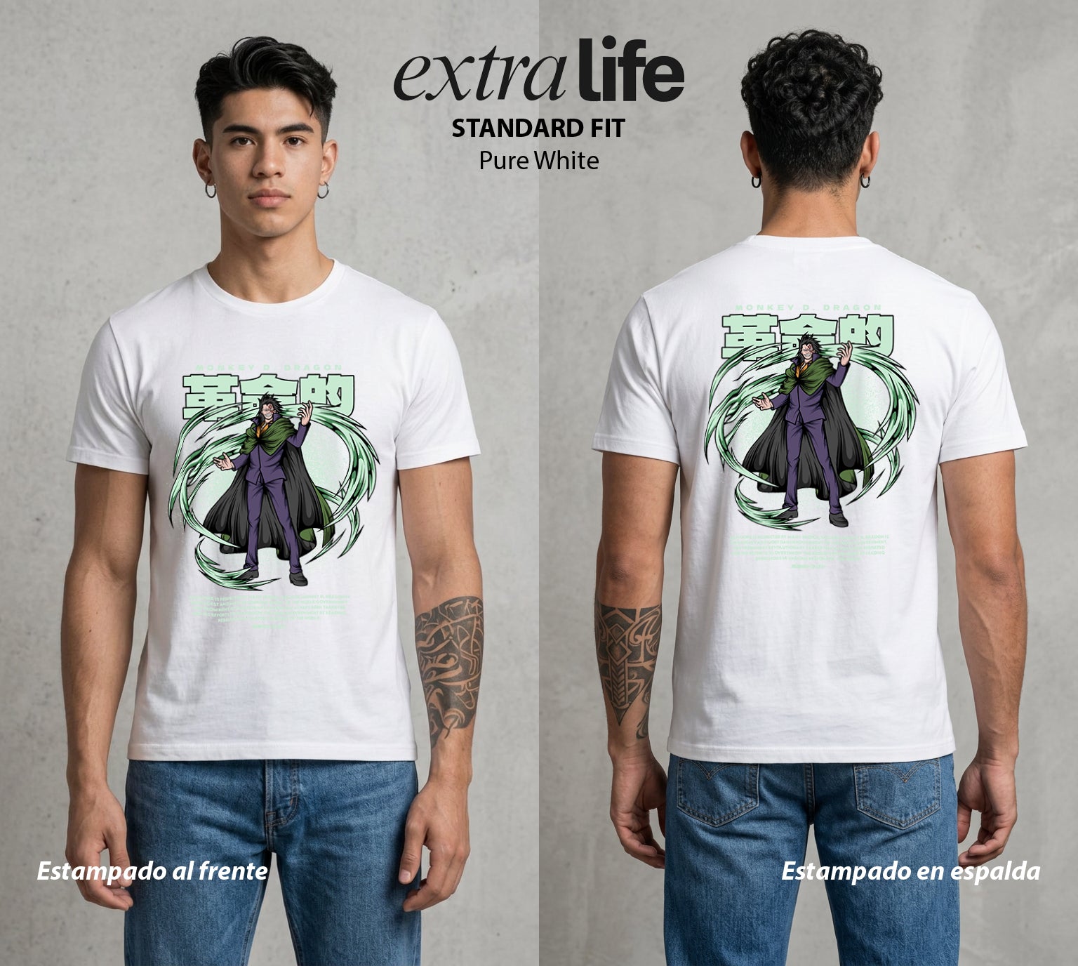Mar de los Piratas | El Rebelde del Mundo #03258 - Playera Standard Fit | Pure White - Foto en modelo