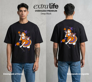 Mar de los Piratas | La Navegante en Halloween #03270 - Playera Oversized Premium | Deep Black - Foto en modelo