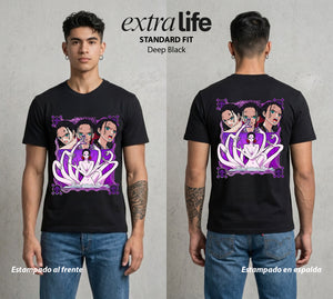 Mar de los Piratas | Flores del Pasado #03279 - Playera Standard Fit | Deep Black - Foto en modelo
