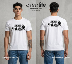 Mar de los Piratas | La Tripulacion del Mar #03288 - Playera Standard Fit | Pure White - Foto en modelo