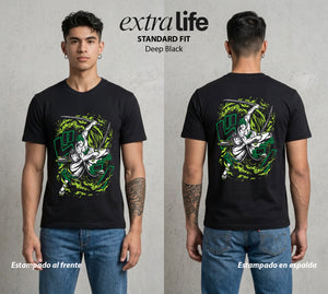 Mar de los Piratas | Acero y Voluntad #03386 - Playera Standard Fit | Deep Black - Foto en modelo