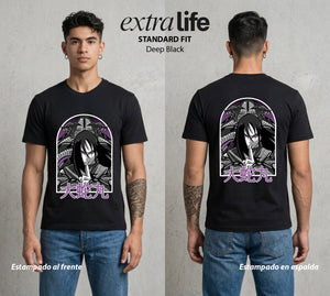 La Aldea Oculta | La Serpiente Inmortal #03420 - Playera Standard Fit | Deep Black - Foto en modelo