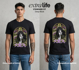 La Aldea Oculta | La Serpiente Inmortal #03421 - Playera Standard Fit | Deep Black - Foto en modelo