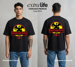 El Mundo Entrenador | El Dragon del Fuego #03472 - Playera Oversized Premium | Deep Black - Foto en modelo
