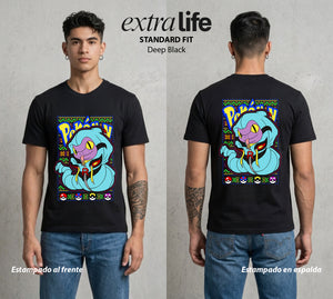 El Mundo Entrenador | La Navidad Venenosa Navidad Gamer #03488 - Playera Standard Fit | Deep Black - Foto en modelo