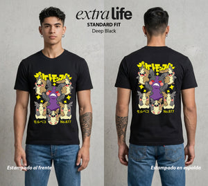 El Mundo Entrenador | El Hambriento del Bien #03532 - Playera Standard Fit | Deep Black - Foto en modelo