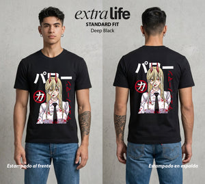 El Contrato Infernal | La Sangre del Diablo #03580 - Playera Standard Fit | Deep Black - Foto en modelo