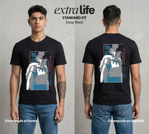 El Estudio del Viento | La Loba del Bosque #03586 - Playera Standard Fit | Deep Black - Foto en modelo