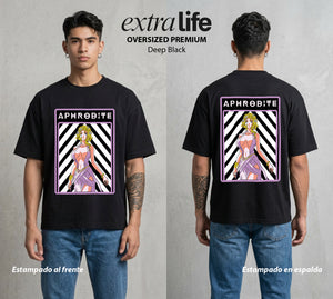 El Torneo de los Dioses | La Diosa del Amor #03625 - Playera Oversized Premium | Deep Black - Foto en modelo
