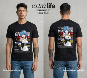 El Regreso del Tiempo | La Dama del Servicio #03664 - Playera Standard Fit | Deep Black - Foto en modelo